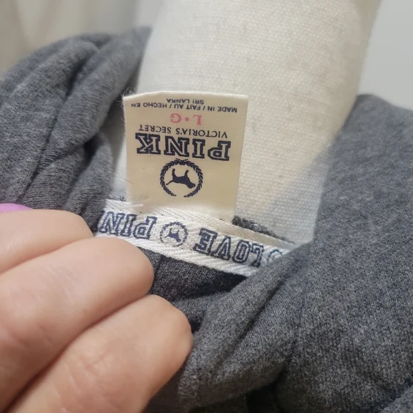 VS PINK ZEBRA BLING HOODIE - Picture 6 of 6